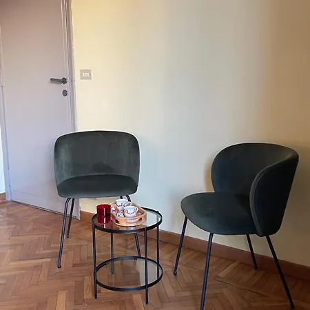 Apartment Cairoli